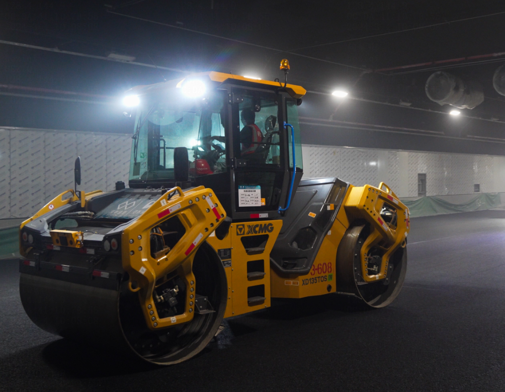 粵港澳大灣區(qū)，徐工道路機(jī)械現(xiàn)身又一超級工程