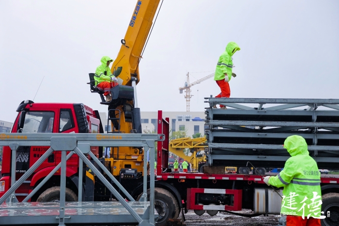20分鐘一座應(yīng)急橋！徐工參與2024年省級(jí)公路與運(yùn)輸突發(fā)事件應(yīng)急演練
