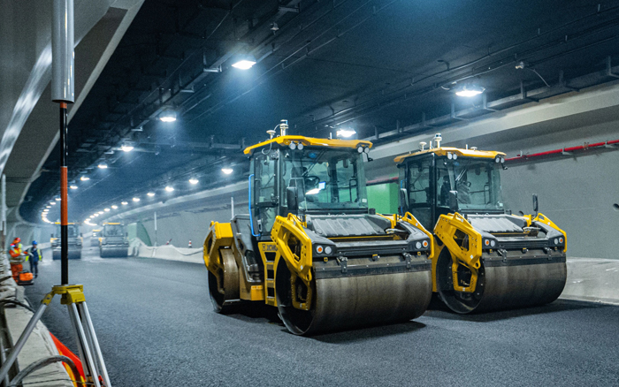 XD135TIV壓路機(jī)：智能施工時代的高效利器！