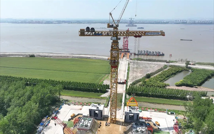 【媒體聚焦】世界最大跨徑橋梁群！央媒一次次把鏡頭對準徐工