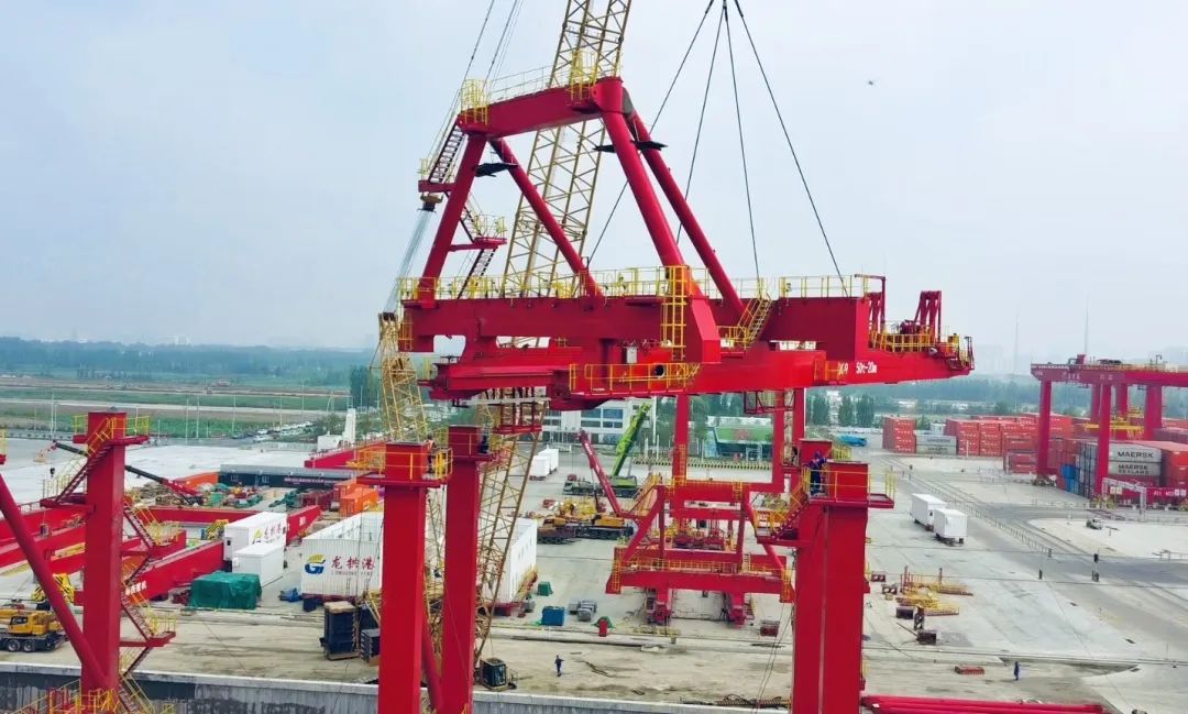 吊裝多元化！看徐工XGC500-I履帶起重機(jī)如何“吊”起重機(jī)