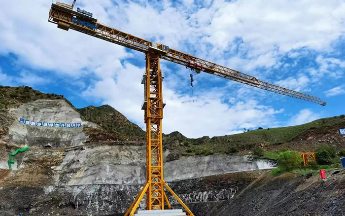 建個(gè)超大“充電寶”，徐工“鋼鐵巨人”正式上崗！