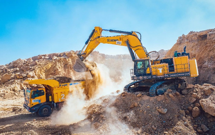 超百臺交付！徐工XG130礦卡再造示范礦區(qū)