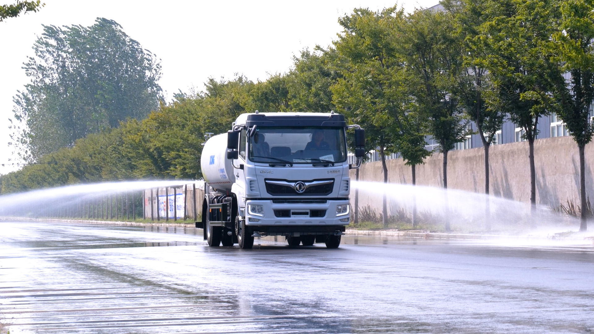 泰酷辣！徐工助力湖北天門城市綠化