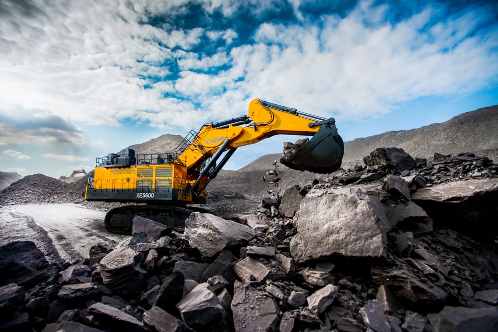 首次出海！徐工XE5600礦用挖掘機(jī)成功交付