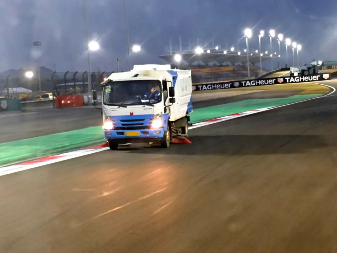 起猛了，居然在上海F1賽場(chǎng)上看到了TA...