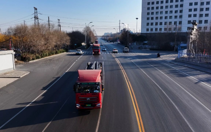 降碳增綠！徐工新能源重卡攜手客戶向綠而行