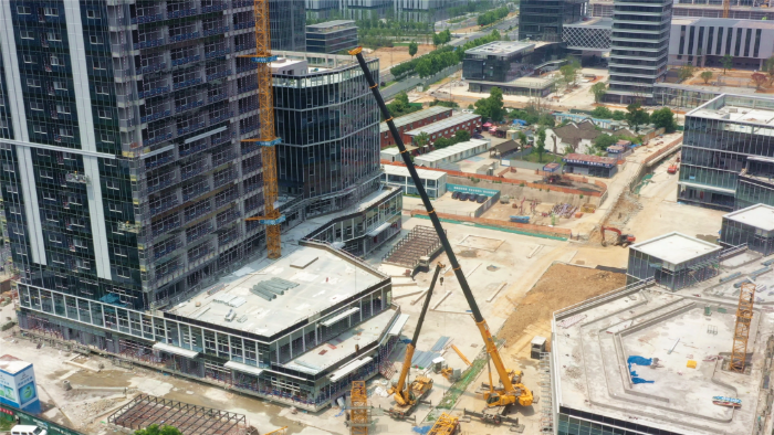 零失誤拿下！徐工G2代XCA200G8-1盲區(qū)作業(yè)，精準(zhǔn)拆除40米塔吊