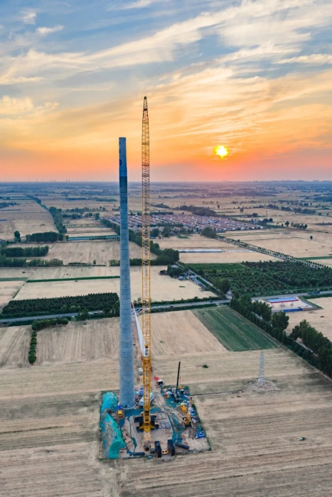 170米“一鍵”搞定？徐工XLC18000M已開(kāi)啟省心模式！