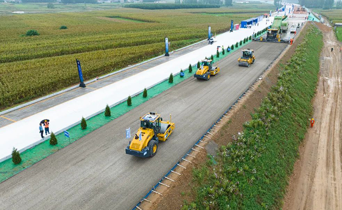 全場景智慧賦能，徐工水穩(wěn)層施工更便捷、更精準(zhǔn)！