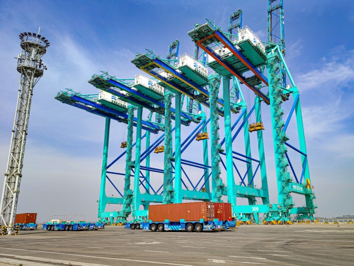 百臺集群，百萬箱量！徐工AGV打造智慧港口“中國標桿”