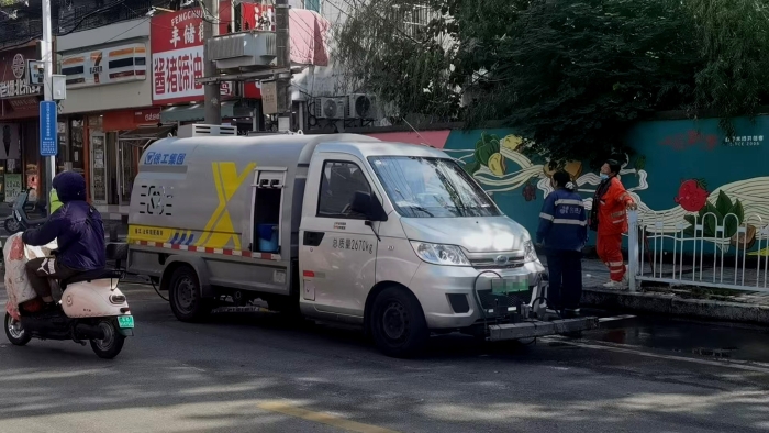 徐州這條網(wǎng)紅巷的“臉面”，竟被這臺(tái)車承包了？！