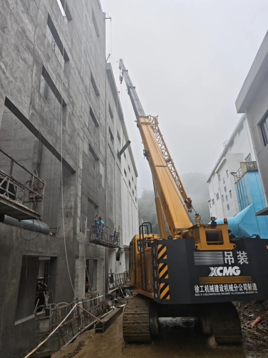 5米窄縫顯神威！請(qǐng)看XGTC30L5助力破解“灰塵圍城”！