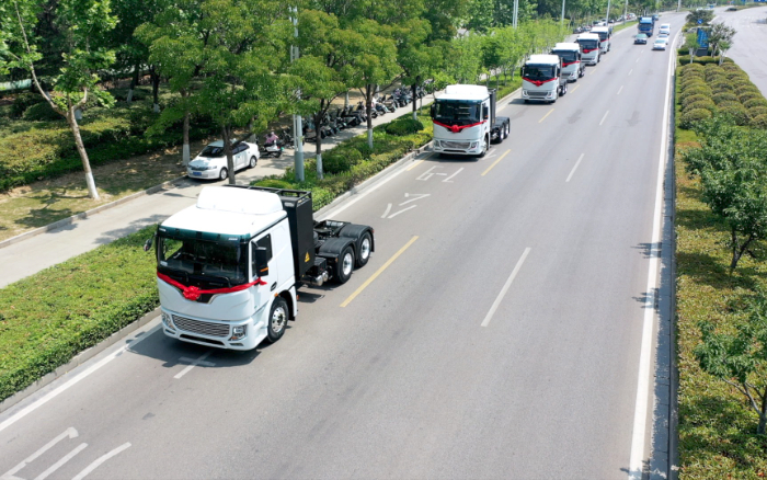 綠潮涌動、“碳”索未來！徐工新能源牽引車助力河南！