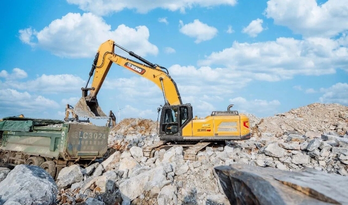 徐工XE380G PRO：掘金王者，超能裝！