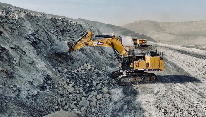 礦區(qū)得力干將：徐工XE1350G Pro，高效可靠，不負(fù)重托