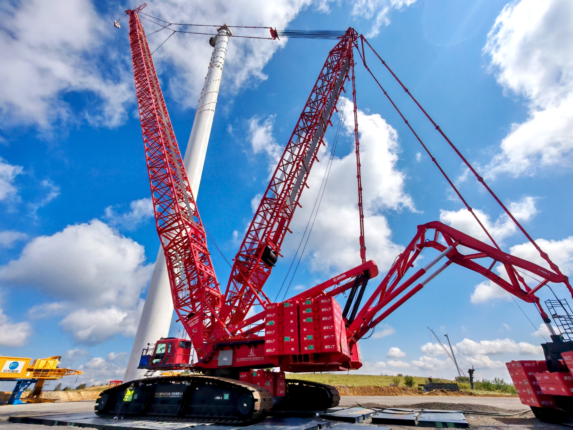 XGC15000A：歐洲山地風(fēng)電市場(chǎng)的“吊裝硬核力量”