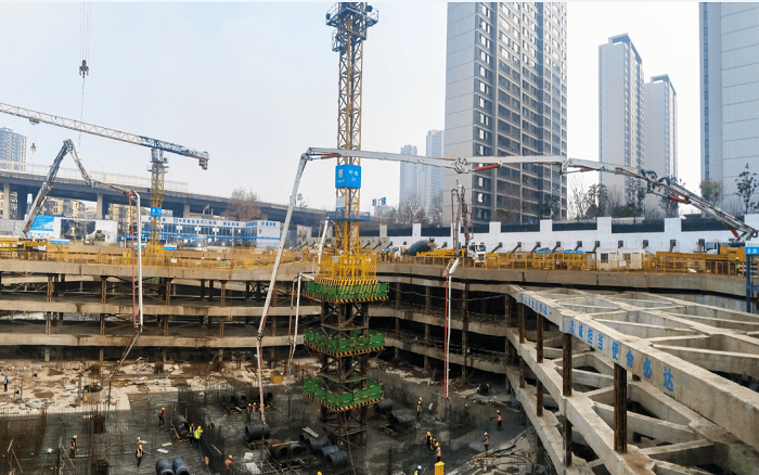 集結(jié)！徐工大米數(shù)泵車齊力共筑通信研發(fā)基地