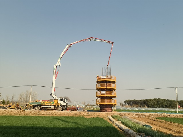 高效澆筑獲好評！徐工HB37V泵車助力焦平鐵路建設 