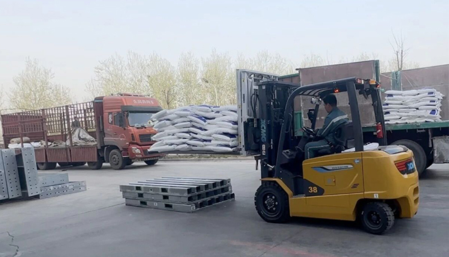 綠上云“滇”！百余臺徐工叉車助力云南水果市場綠色搬運