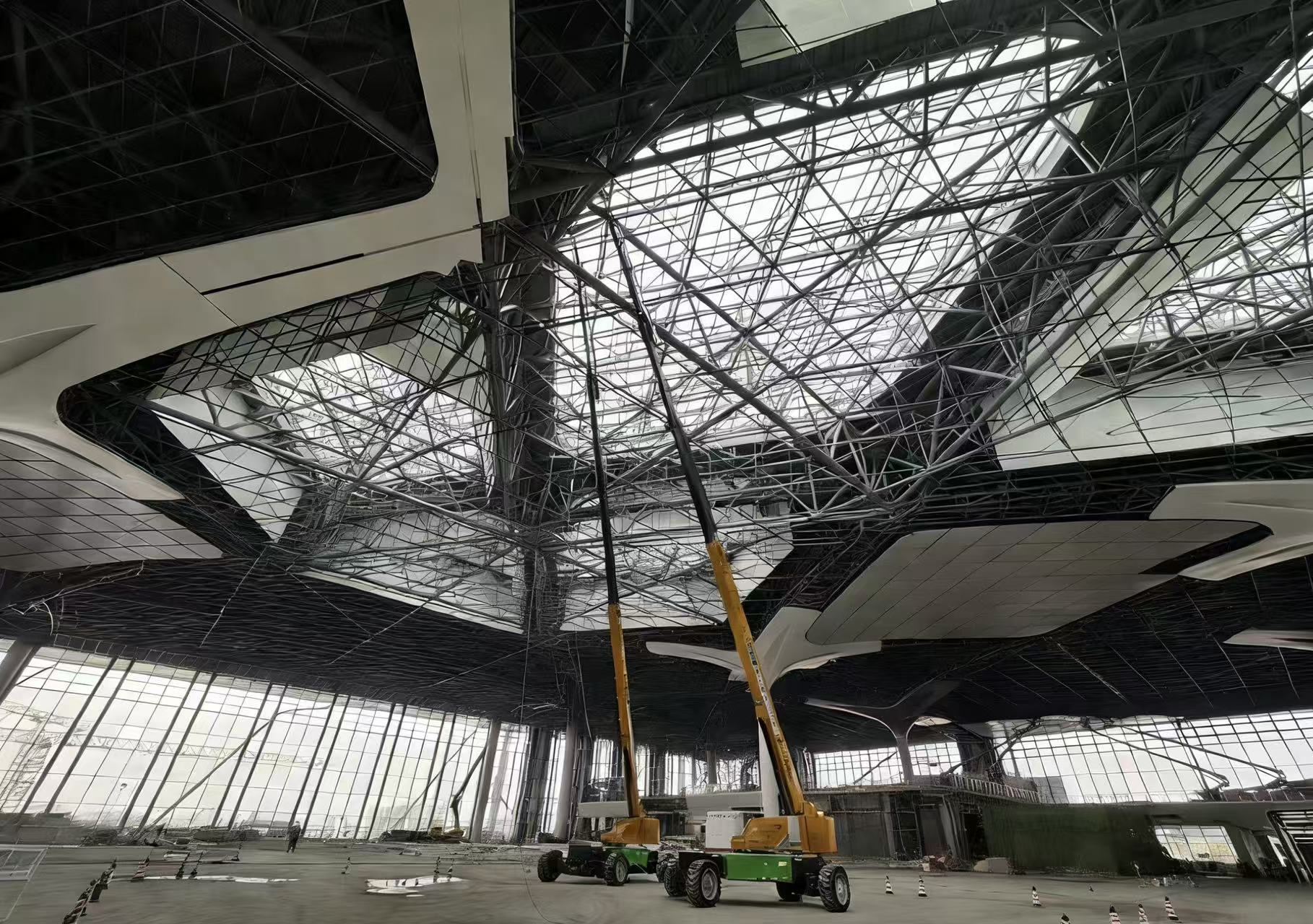 徐工群車助力樞紐能級(jí)躍升、“城市客廳”上新！