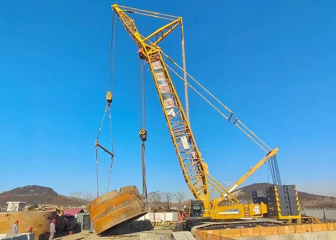 軌道施工遇難題？別怕，徐工起重機(jī)為您提供“秘密武器”